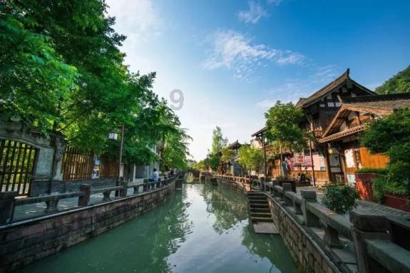 清朝的一品大员，分为“从一品”和“正一品”，两个官职有何区别？